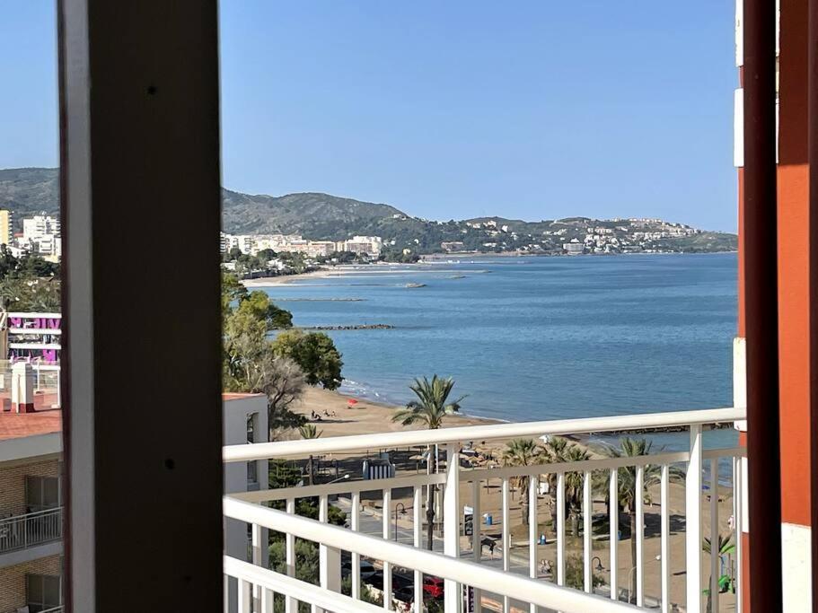 Incredible Seafront With Sunrise And Sunset Views Apartment Benicassim Ngoại thất bức ảnh